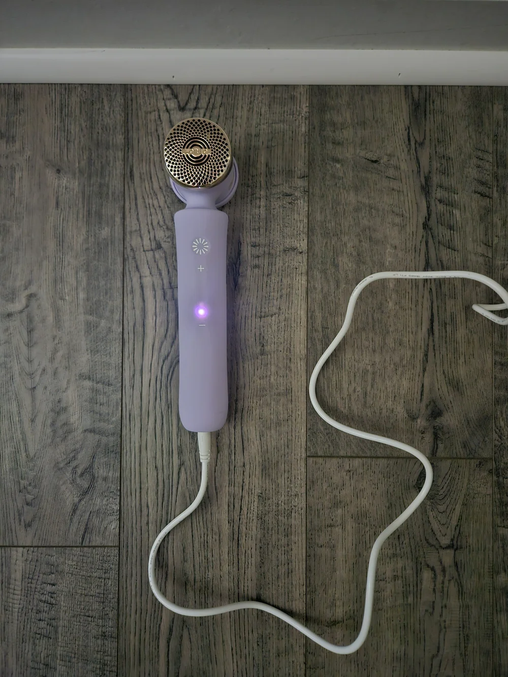 Foreo Peach 2 go in excellent, like-new condition!